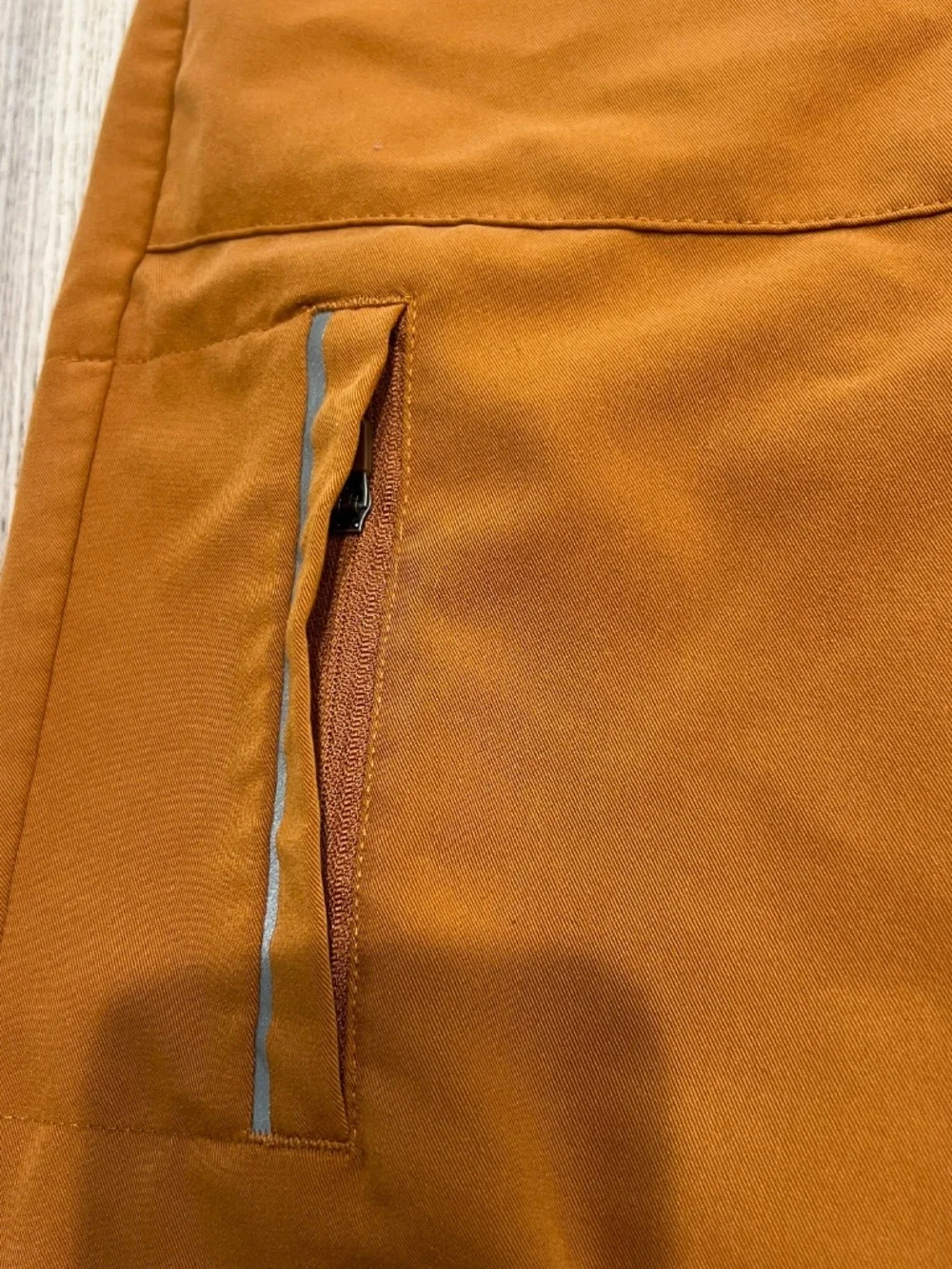 FIGS Men’s Cargo Scrub Pants Orange brown Straight Leg medical nurse size S/S